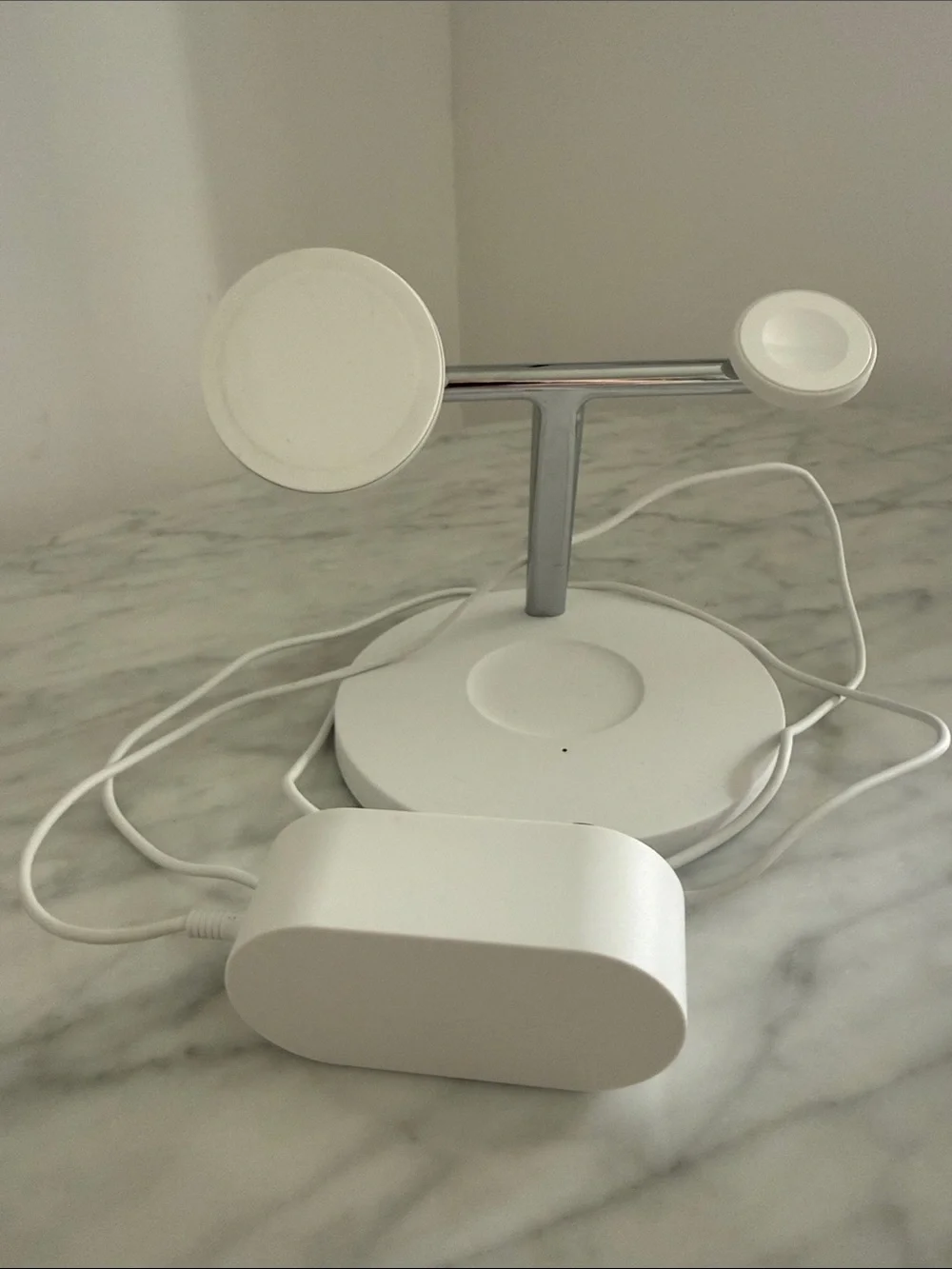 The Belkin Boost Charge Pro 3-in-1 Wirelss Charger with MagSafe